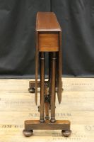 Filigraner Klapptisch J2119