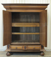 Schrank (Barockform)