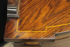 Eckschrank-Etagere