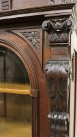 Bücherschrank/-vitrine