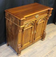 Halbschrank