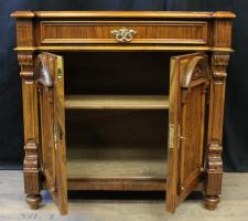 Halbschrank