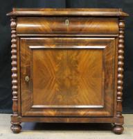 halbschrank-biedermeier-um-1840-mahagoni-auf-eiche-furniert-2265