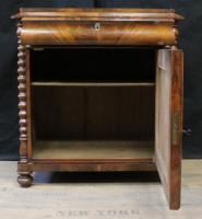 Halbschrank