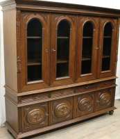 Bücherschrank