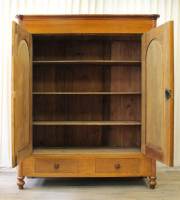 Dielenschrank