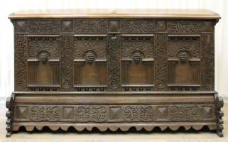 altlaender-fluttruhe-um-1680-eiche-massiv-2283