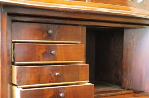 Aufsatz-Sekretär/Schreibschrank