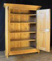 Wäscheschrank