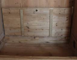 Garderobenschrank