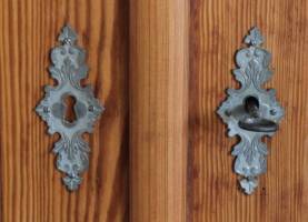 Kleider/Wäscheschrank