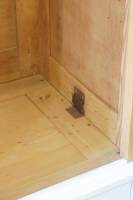 Kleiderschrank