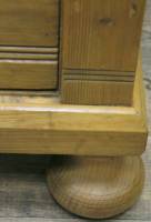 Kleiderschrank