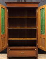 Bücherschrank