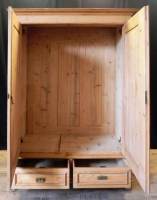 Kleider/Wäscheschrank