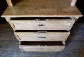 Geschirrschrank