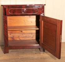 Halbschrank