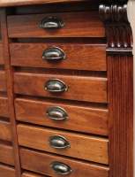 Setzkasten-Schrank