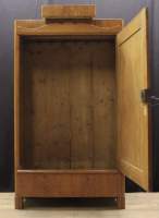 Kastenschrank