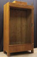 Kastenschrank