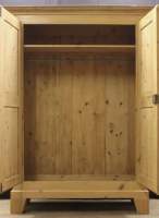 Kleiderschrank