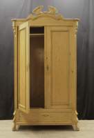 Kleiderschrank