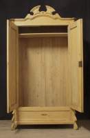 Kleiderschrank