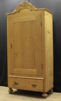 Kleiderschrank