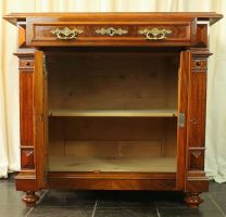 Halbschrank