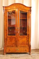 vitrine-wurzelholz-historismus-1114