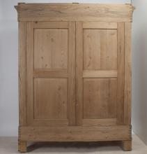 Biedermeier-Hallenschrank mit Lederbeschlägen