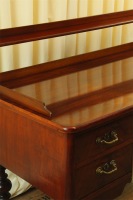 Damenschreibtisch (H553)