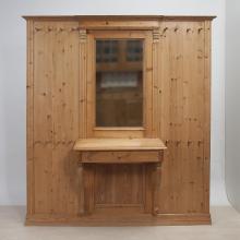 Grosse Kiefernholz-Gründerzeit Garderobe mit Spiegel