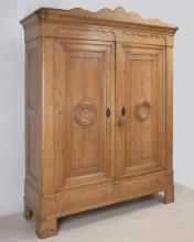 Gutshaus Kleider / Wäscheschrank