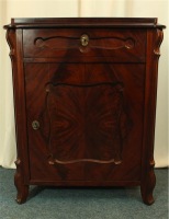 Halbschrank (A1019)
