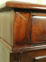 Halbschrank