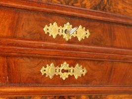 Anrichte / Halbschrank