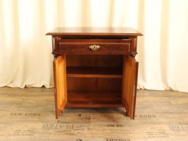 Anrichte / Halbschrank