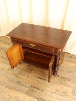 Anrichte / Halbschrank
