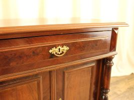 Anrichte / Halbschrank