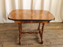 couchtisch-gruenderzeit-1210