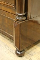 Vollsäulenschrank Nussbaum A2009