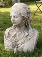 Statue