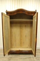 Kleiderschrank A2042