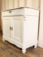 Anrichte / Halbschrank