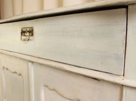 Anrichte / Halbschrank