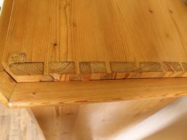 Garderobenschrank