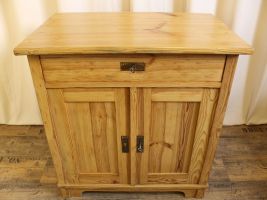 Anrichte / Halbschrank