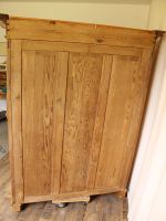 Vitrinenschrank