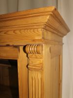 Kiefernholz-Buffet